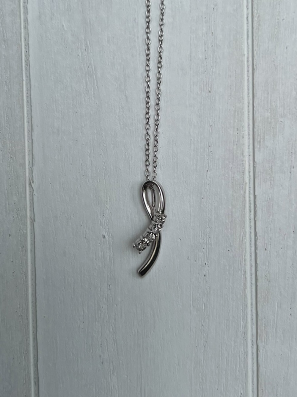 Sterling Silver 925 Cancer
Awareness Ribbon Diamond Pendant
Necklace 18"